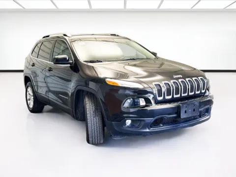 Another view of 2018 Jeep Cherokee Latitude Plus for sale in Chandler, AZ at STG Chandler