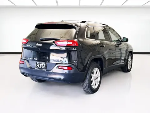 More photos of 2018 Jeep Cherokee Latitude Plus at STG Chandler, AZ