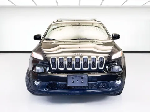 Photos of 2018 Jeep Cherokee Latitude Plus for sale in Chandler, AZ at STG Chandler