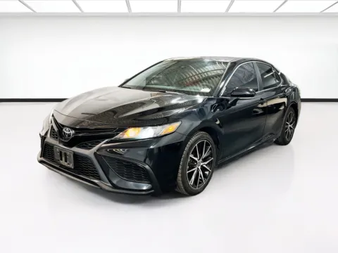 Black 2023 Toyota Camry SE for sale in Chandler, AZ