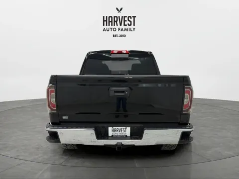 More photos of 2017 GMC Sierra 1500 Crew Cab SLT Pickup 4D 5 3/4 ft at Harvest Auto Family, NE