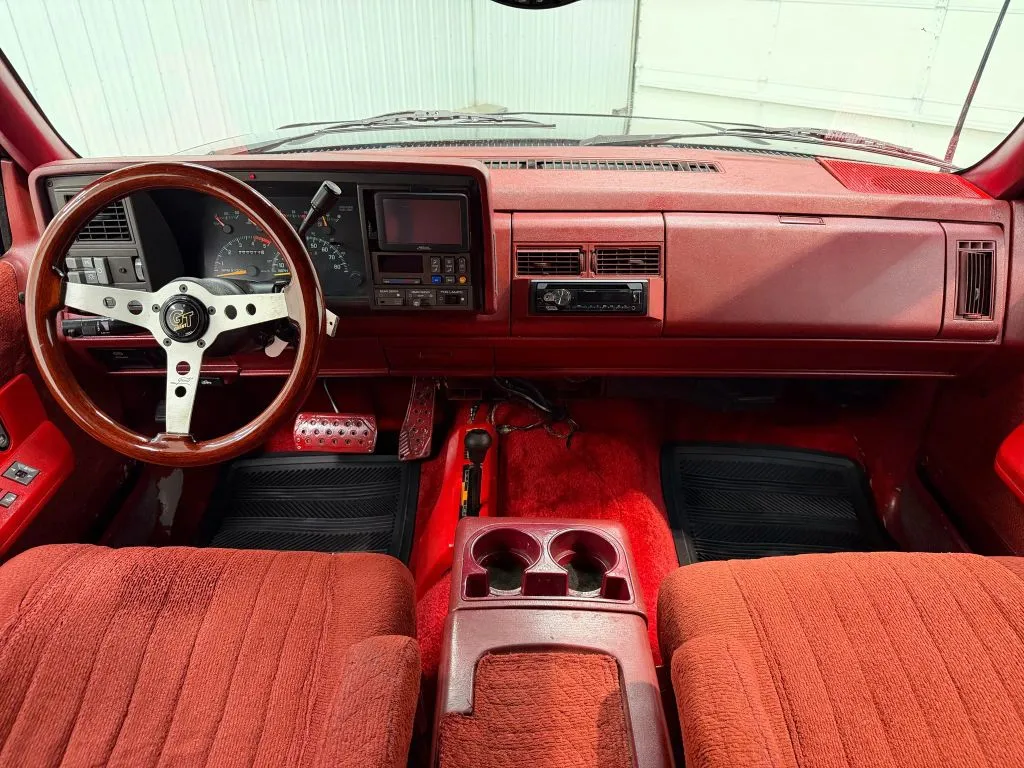 1994 Chevrolet Blazer Sport photo 2