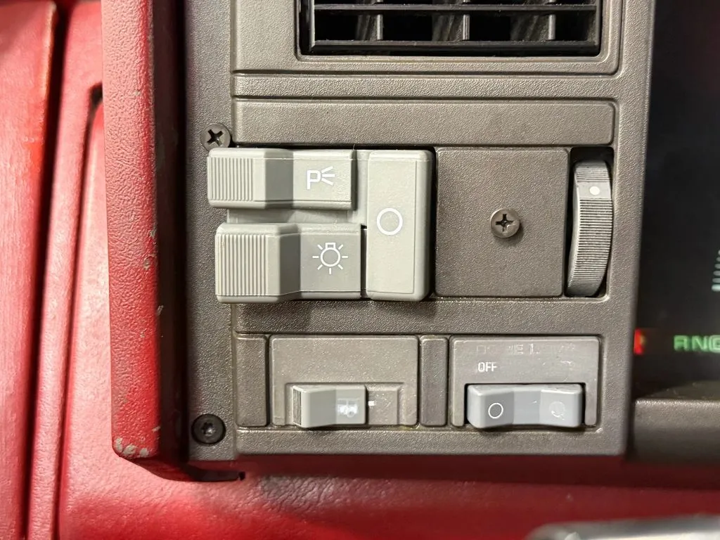 1994 Chevrolet Blazer Sport photo 4