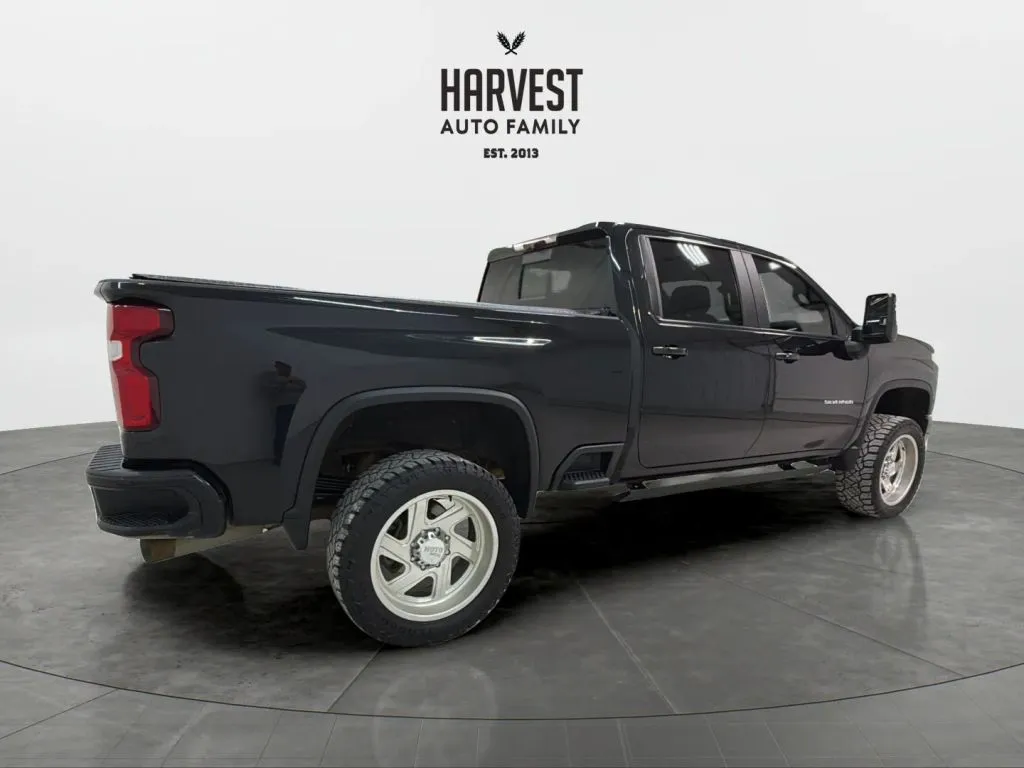 2022 Chevrolet Silverado 2500HD LTZ photo 3