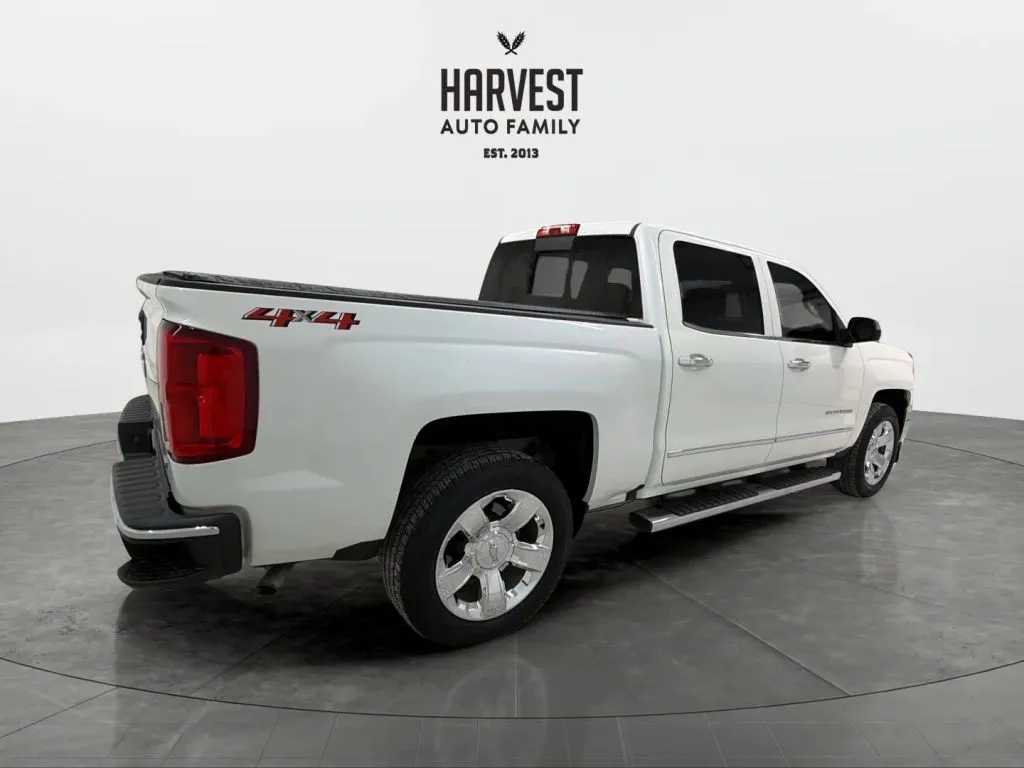 2018 Chevrolet Silverado 1500 LTZ photo 3