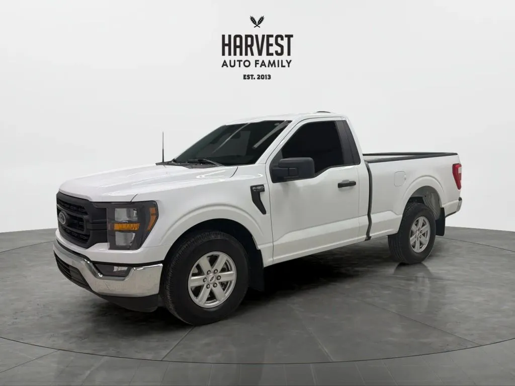 2023 Ford F-150 XL's photo