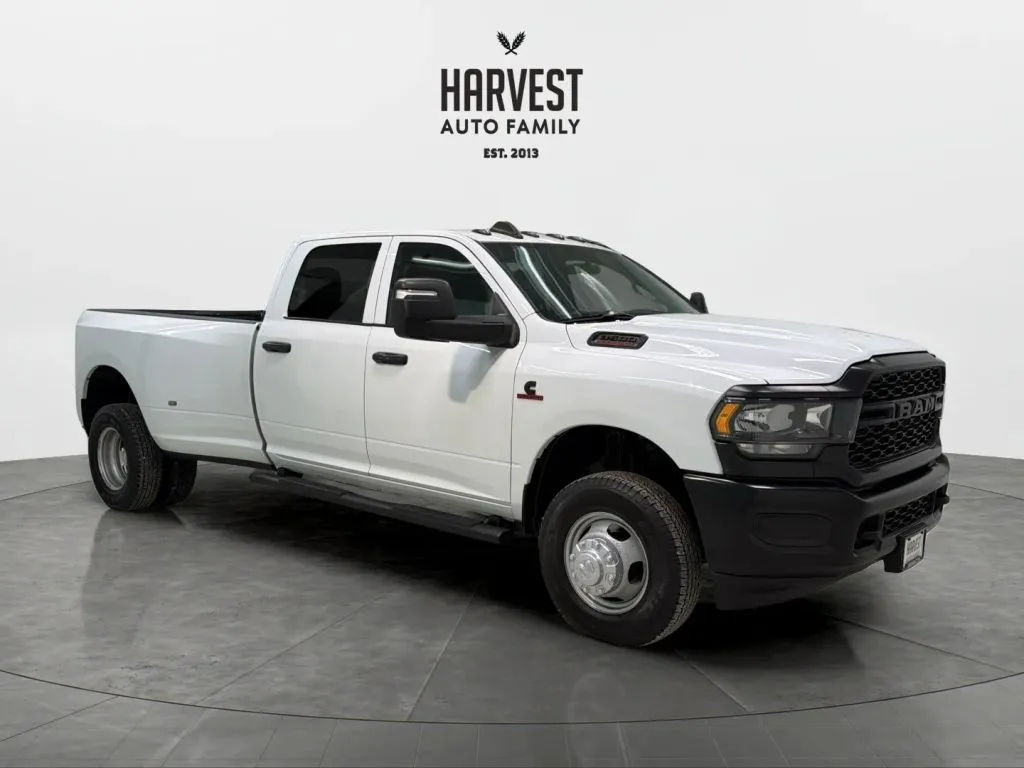 2023 Ram 3500 Tradesman photo 4