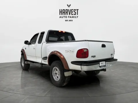 More photos of 2000 Ford F-150 Super Cab Short Bed 4D at Harvest Auto Family, NE