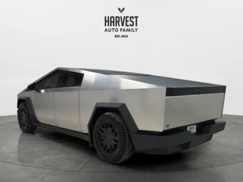 More photos of 2024 Tesla Cybertruck All-Wheel Drive Pickup 4D 6 ft at Harvest Auto Family, NE