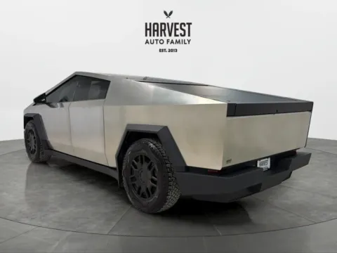 More photos of 2024 Tesla Cybertruck All-Wheel Drive Pickup 4D 6 ft at Harvest Auto Family, NE