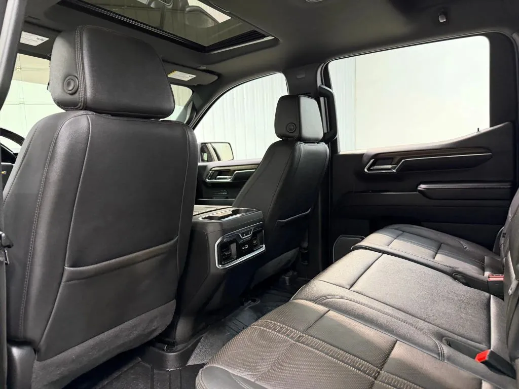 2024 Chevrolet Silverado 1500 High Country - Photo 16