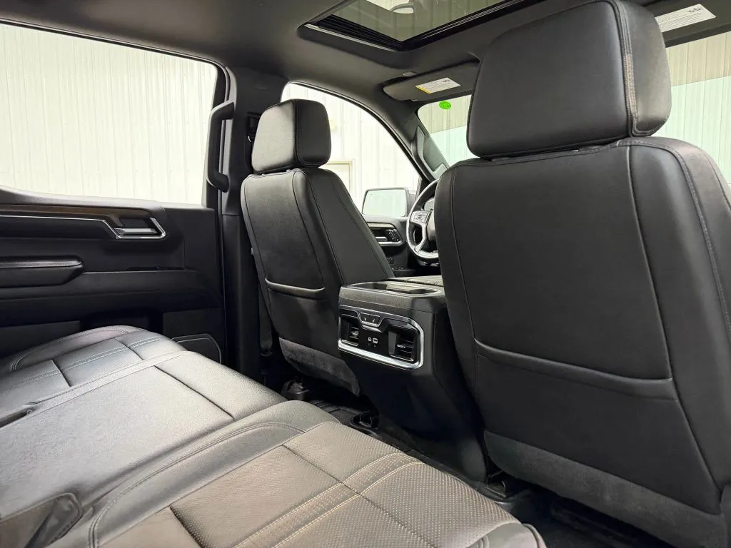 2024 Chevrolet Silverado 1500 High Country - Photo 17