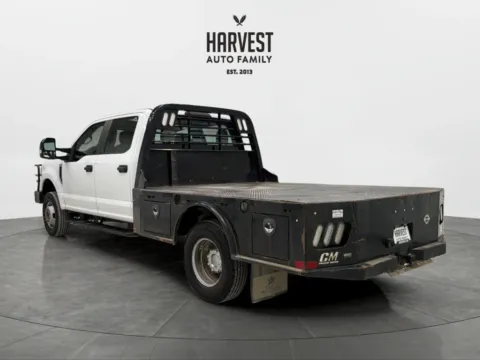 More photos of 2020 Ford F350 Super Duty Crew Cab & Chassis XL Cab & Chassis 4D at Harvest Auto Family, NE
