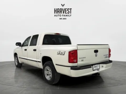 More photos of 2009 Dodge Dakota Crew Cab Big Horn/Lone Star 4D 5 1/4 ft at Harvest Auto Family, NE