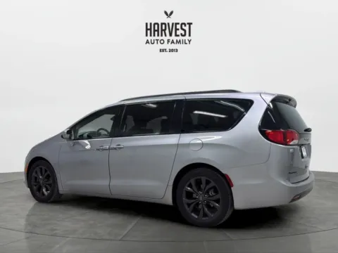 Another view of 2019 Chrysler Pacifica Touring L Minivan 4D for sale in Wahoo, NE at Harvest Auto Family