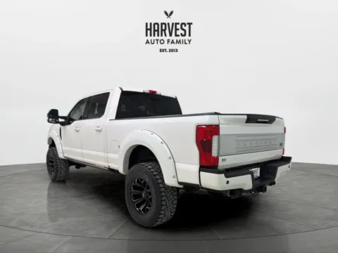 More photos of 2018 Ford F250 Super Duty Crew Cab Platinum Pickup 4D 6 3/4 ft at Harvest Auto Family, NE