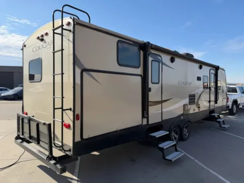 More photos of 2019 Keystone RV Cougar Half-Ton 32RDB at Harvest Auto Family, NE