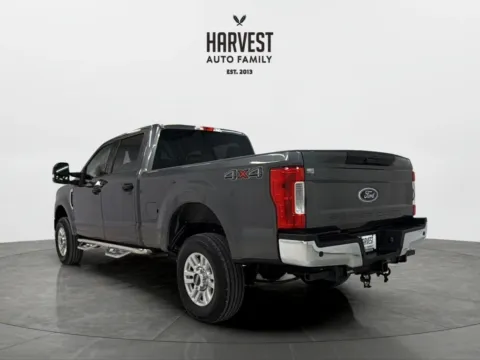More photos of 2019 Ford F250 Super Duty Crew Cab XLT Pickup 4D 6 3/4 ft at Harvest Auto Family, NE