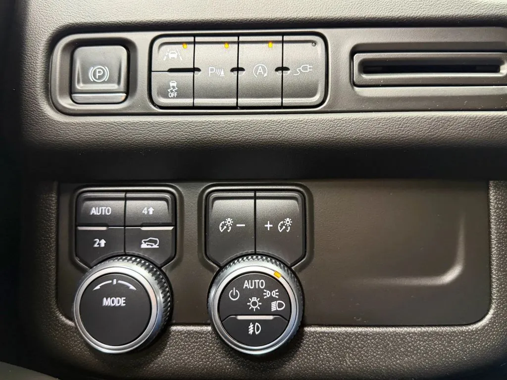 GMC Yukon photo 35