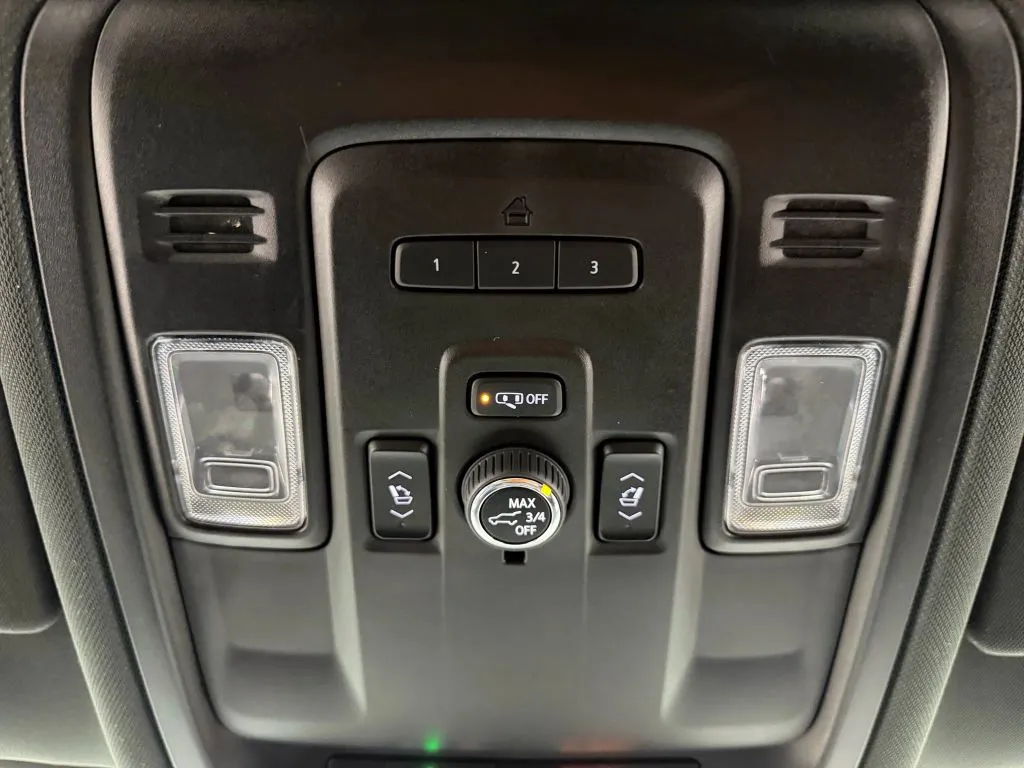 GMC Yukon photo 36