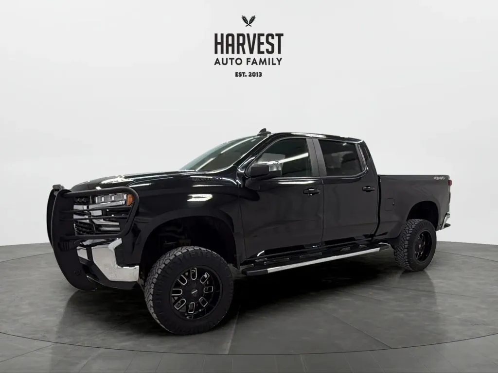 Black 2019 Chevrolet Silverado 1500 Crew Cab LT Pickup 4D 5 3/4 ft for sale in Wahoo, NE