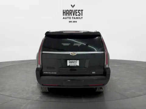 More photos of 2020 Cadillac Escalade Platinum Sport Utility 4D at Harvest Auto Family, NE