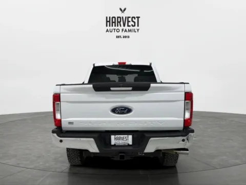More photos of 2019 Ford F250 Super Duty Crew Cab XLT Pickup 4D 6 3/4 ft at Harvest Auto Family, NE