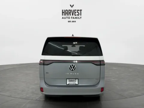 More photos of 2025 Volkswagen ID.Buzz 1st Edition 4MOTION Van 4D at Harvest Auto Family, NE