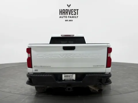 More photos of 2021 Chevrolet Silverado 2500 HD Crew Cab Custom Pickup 4D 8 ft at Harvest Auto Family, NE