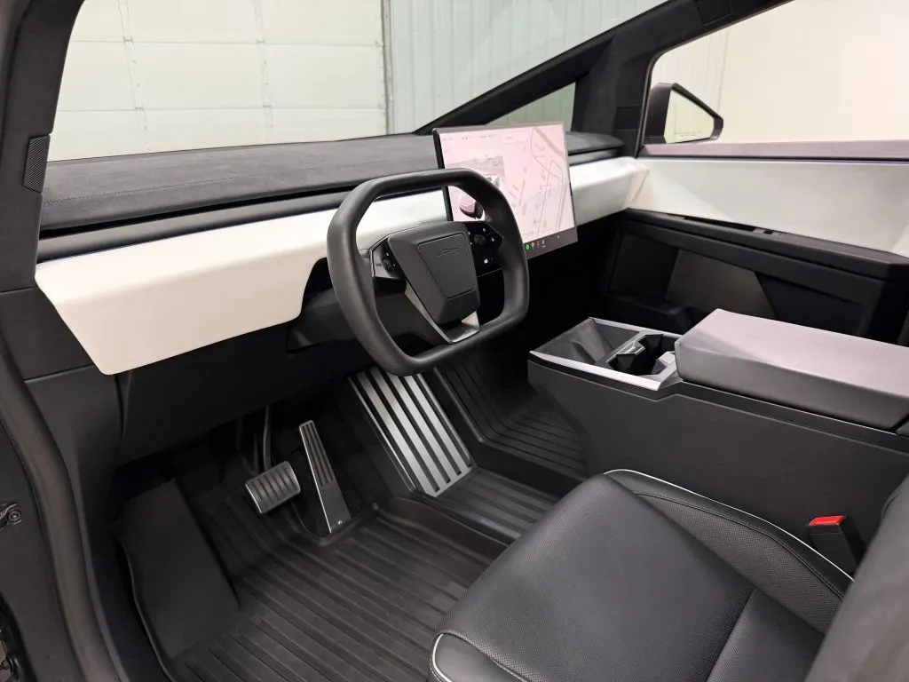 2024 Tesla Cybertruck Cyberbeast's photo