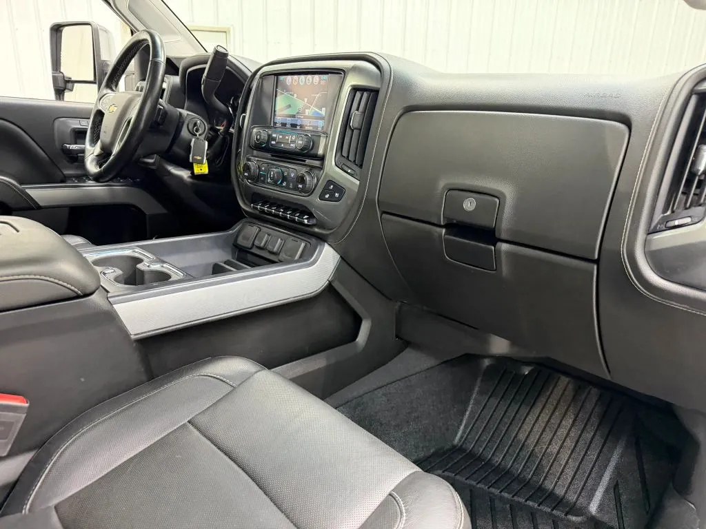 2019 Chevrolet Silverado 2500HD LTZ - Photo 14