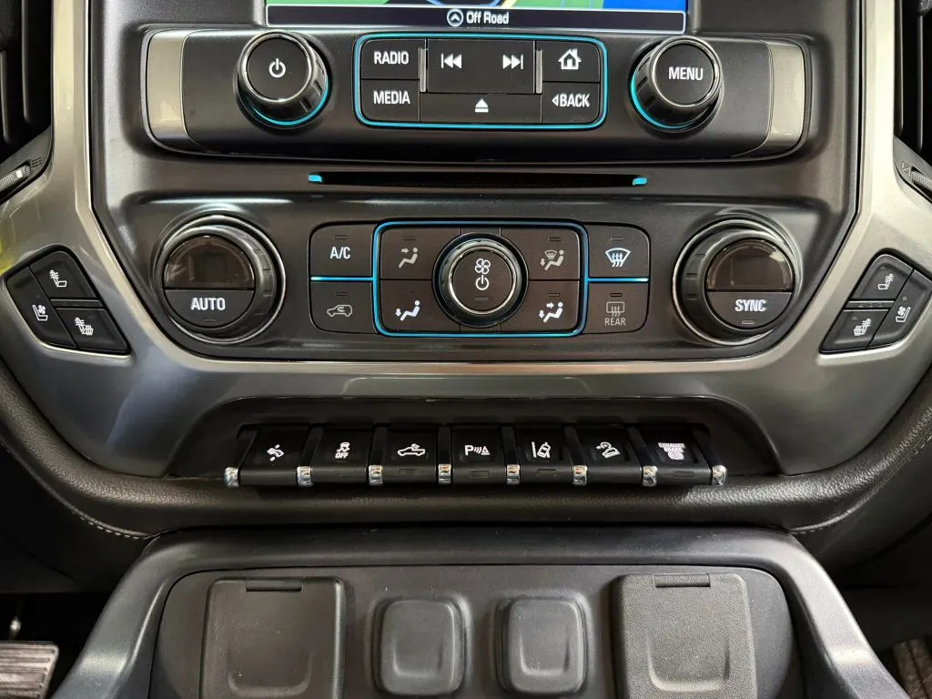 2019 Chevrolet Silverado 2500HD LTZ - Photo 24