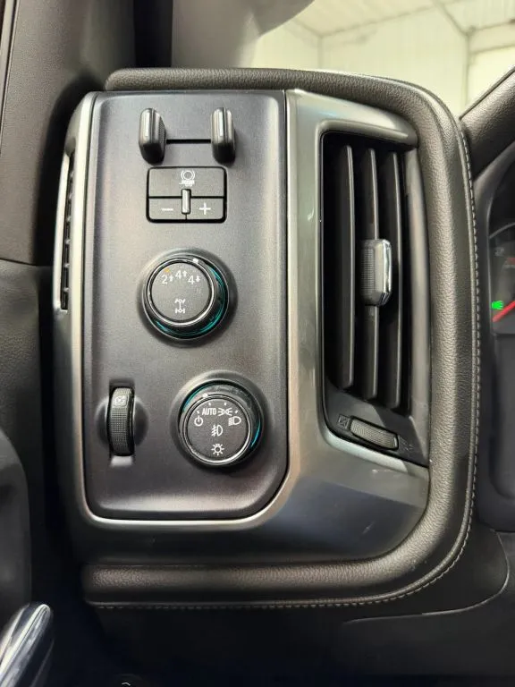 2019 Chevrolet Silverado 2500HD LTZ - Photo 25