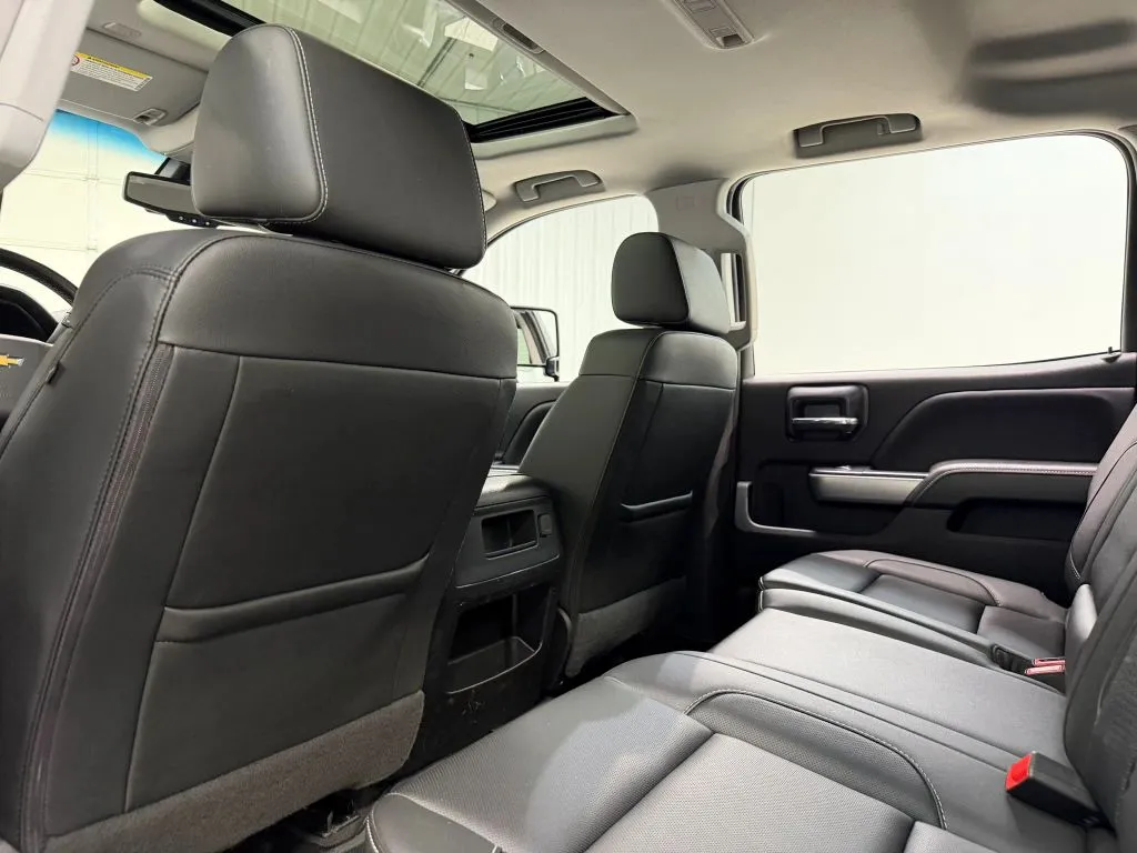 2019 Chevrolet Silverado 2500HD LTZ - Photo 16
