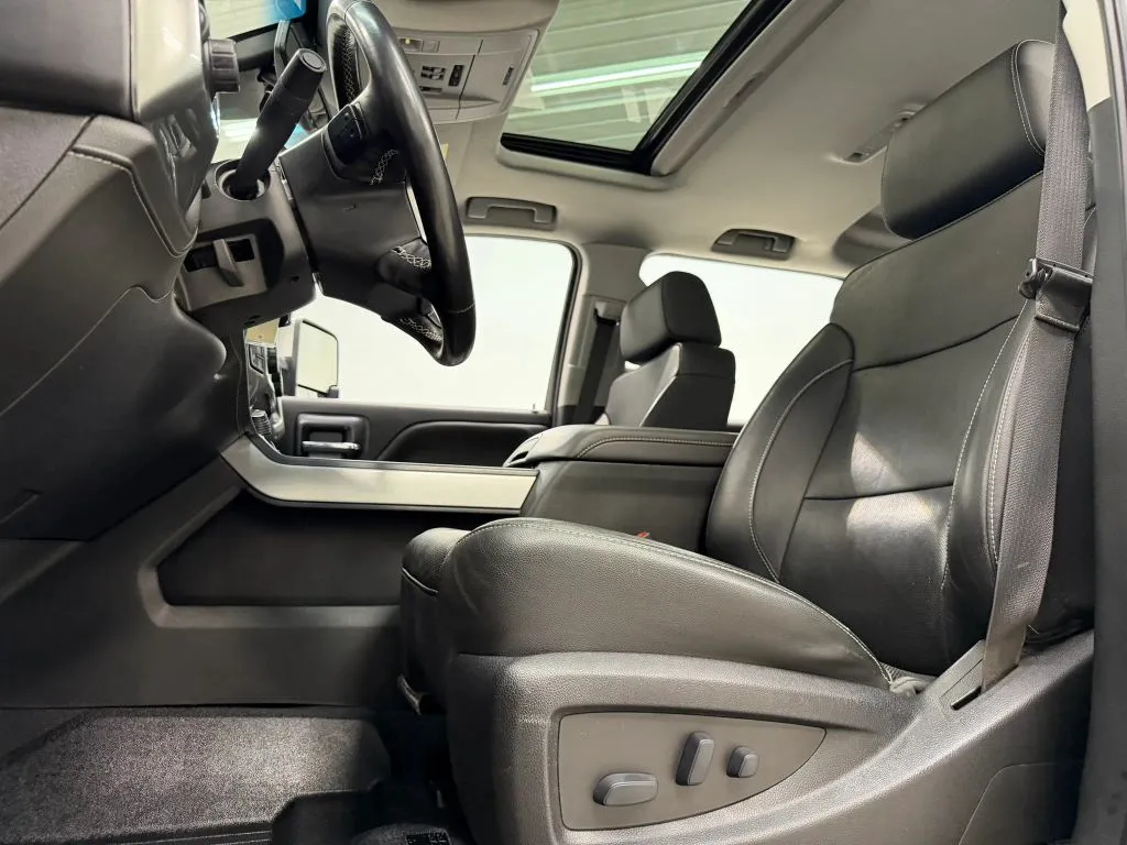 2019 Chevrolet Silverado 2500HD LTZ - Photo 15