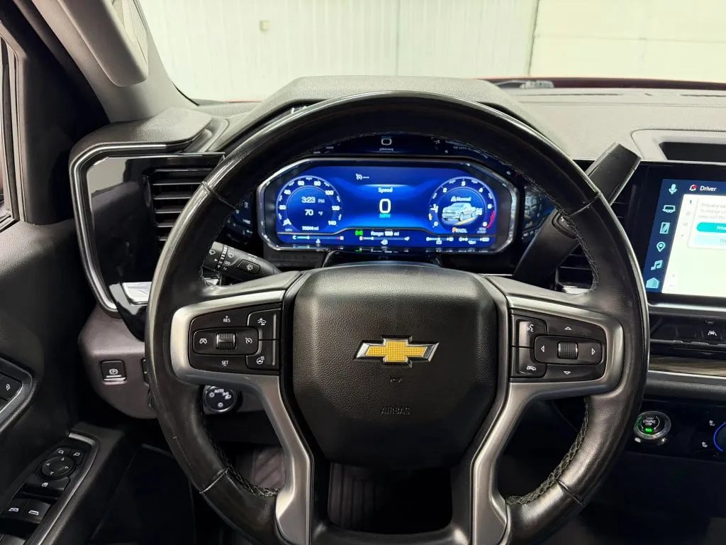 Chevrolet Silverado photo 19