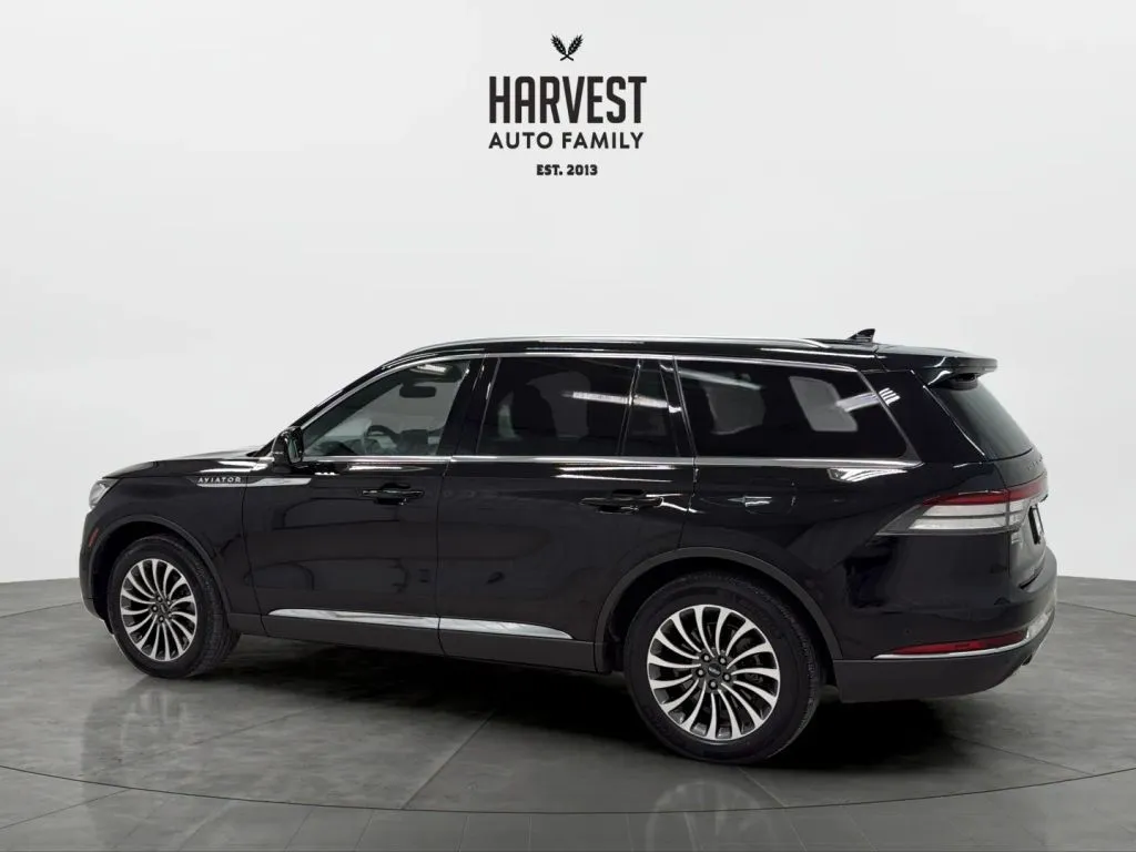 Lincoln Aviator photo 3
