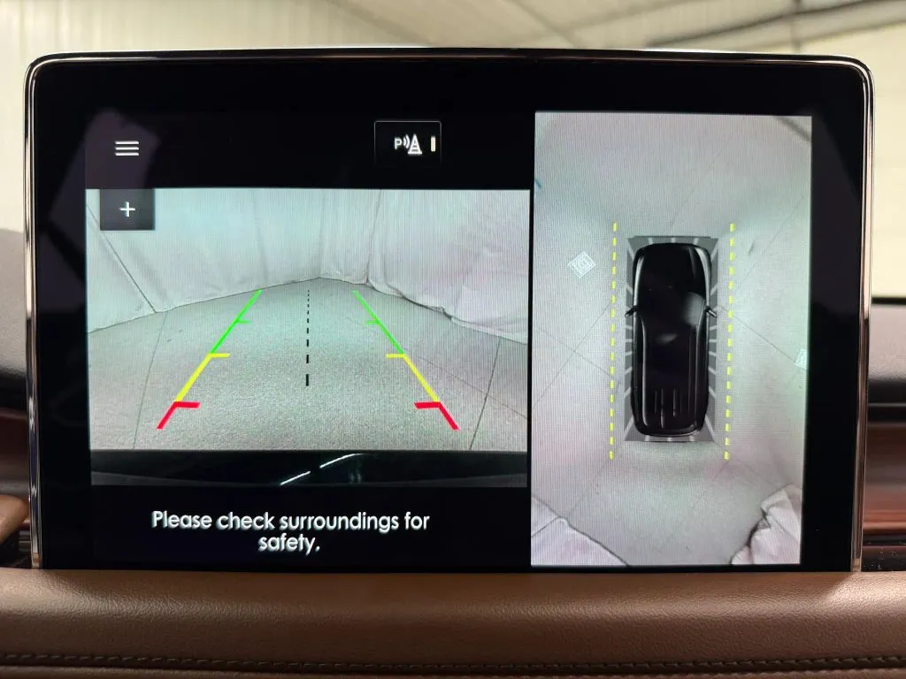 Lincoln Aviator photo 28