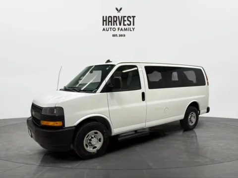 White 2018 Chevrolet Express 2500 Passenger LS Van 3D for sale in Wahoo, NE