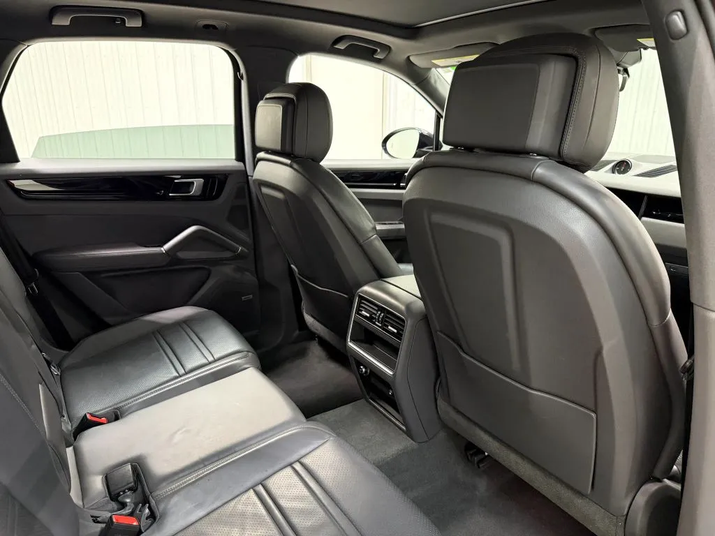 2020 Porsche Cayenne Base - Photo 18