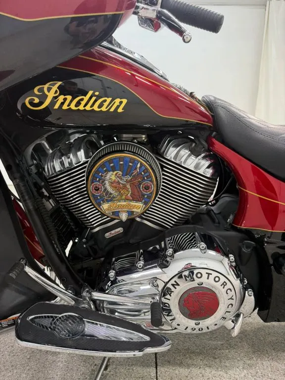 Indian Roadmaster photo 18