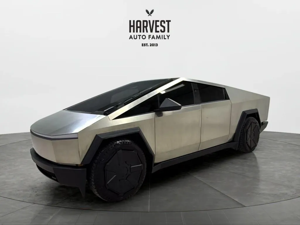 2024 Tesla Cybertruck All-Wheel Drive's photo