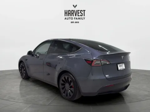 More photos of 2022 Tesla Model Y Performance Sport Utility 4D at Harvest Auto Family, NE