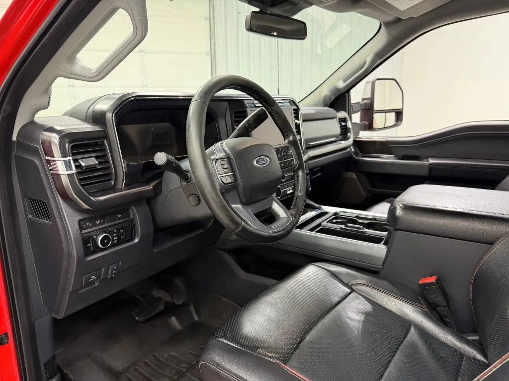 Ford F-350 photo 12