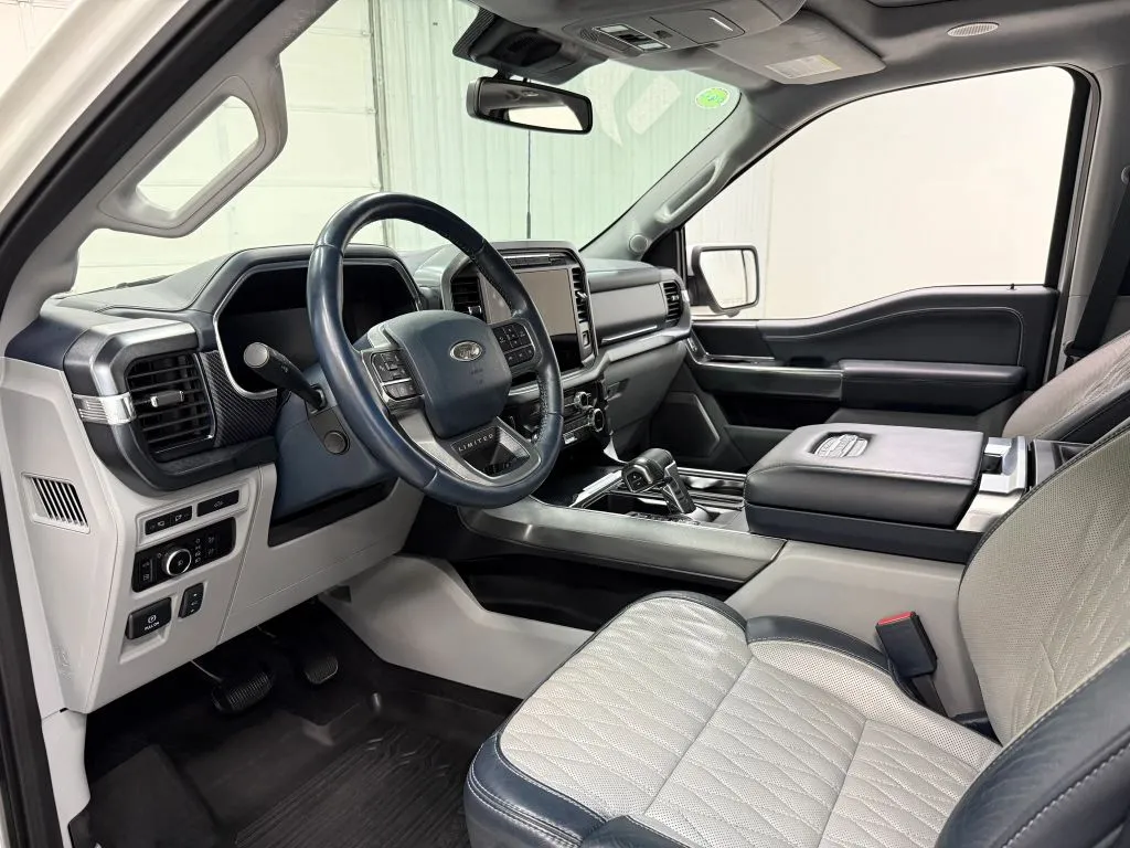 Ford F-150 photo 12