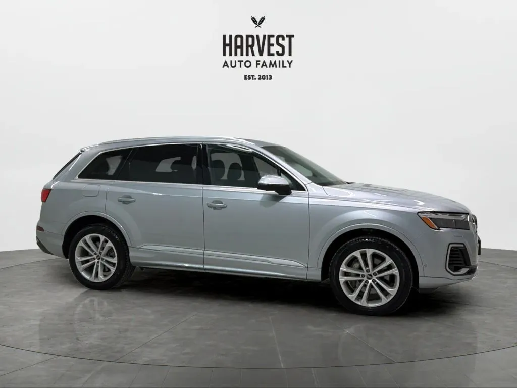 2025 Audi Q7 Premium Plus - Photo 9