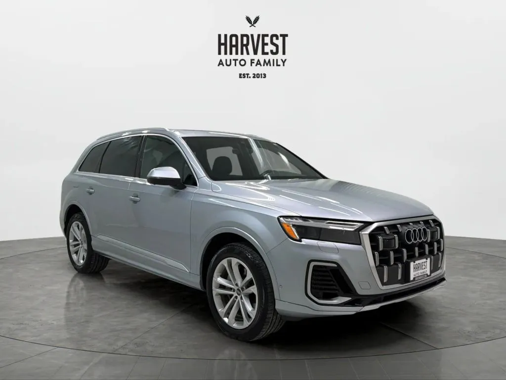 2025 Audi Q7 Premium Plus - Photo 10