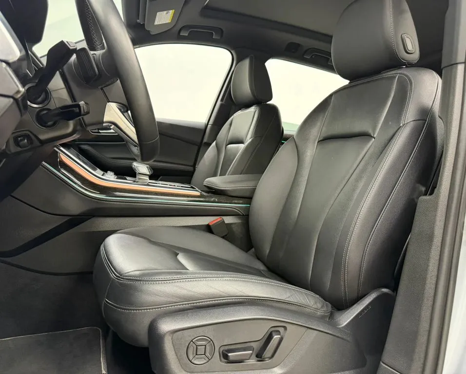 2025 Audi Q7 Premium Plus - Photo 15