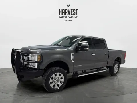 Gray 2018 Ford F250 Super Duty Crew Cab Lariat Pickup 4D 6 3/4 ft for sale in Wahoo, NE