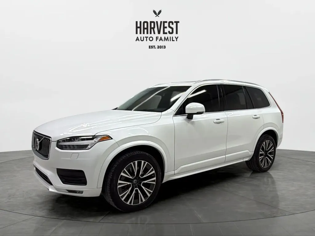 2021 Volvo XC90 T6 Momentum 6 Passenger AWD's photo